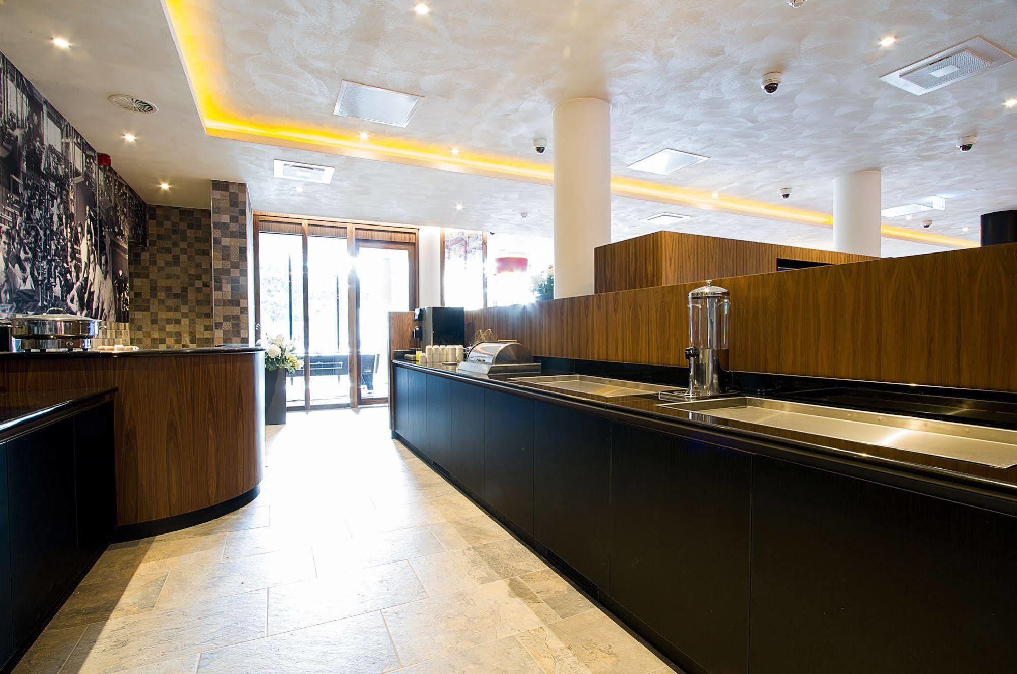 Bastion Hotel Eindhoven Waalre Экстерьер фото